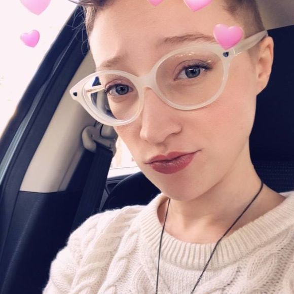 Meet your Posher, Madison - Picture 1 of 1